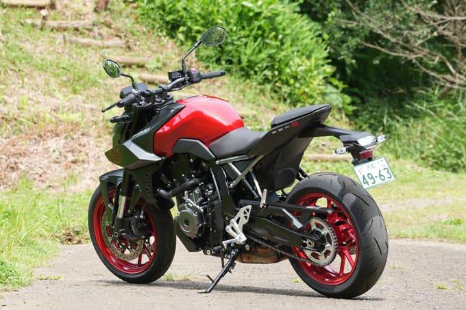 【スズキ GSX-8S試乗記】鼻を抜けるような爽快感を得られる、快感ライトウエイトスポーツ!! 12画像