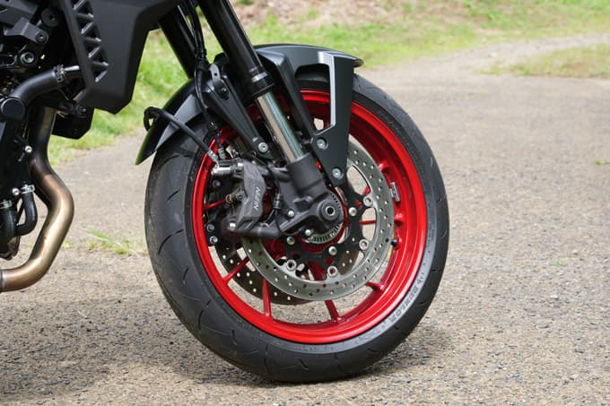 【スズキ GSX-8S試乗記】鼻を抜けるような爽快感を得られる、快感ライトウエイトスポーツ!! 14画像