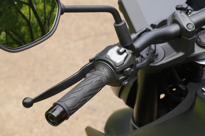 【スズキ GSX-8S試乗記】鼻を抜けるような爽快感を得られる、快感ライトウエイトスポーツ!! 17画像