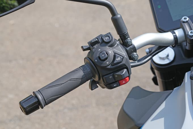 “ハルノリカ”のふしぎ発見なんでもバイクライフ! 第4回:「オートマ」モデルに乗ってみたいな! 41画像