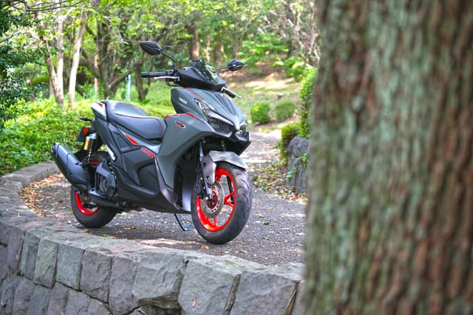 【ヤマハ AEROX 試乗記】プレミアムスポーツコミューターの新定番! 言い訳できない完成度!! 06画像