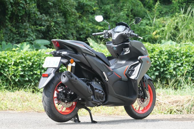 【ヤマハ AEROX 試乗記】プレミアムスポーツコミューターの新定番! 言い訳できない完成度!! 11画像