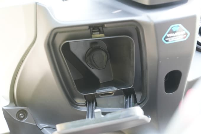 【ヤマハ AEROX 試乗記】プレミアムスポーツコミューターの新定番! 言い訳できない完成度!! 21画像