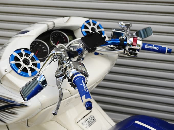 【ホンダ フォルツァ カスタム】グラマラスなフォルツァは、正統派ロー&ロングスタイルで楽しむ 07画像