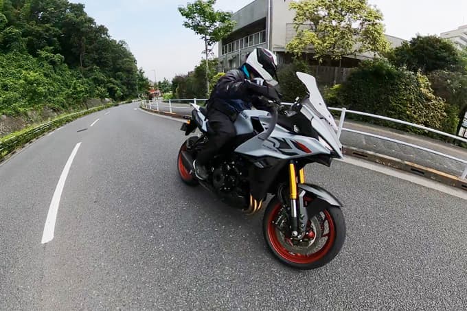 【スズキ GSX-S1000GX試乗記】“餃子”じゃないんだから、“ハネ”をつけただけで売れるなんてことは……。いや、そうではないのです！ 10画像
