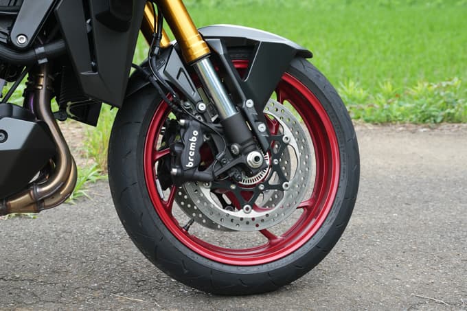 【スズキ GSX-S1000GX試乗記】“餃子”じゃないんだから、“ハネ”をつけただけで売れるなんてことは……。いや、そうではないのです！ 14画像