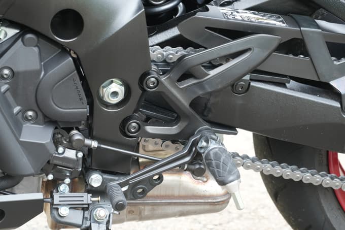 【スズキ GSX-S1000GX試乗記】“餃子”じゃないんだから、“ハネ”をつけただけで売れるなんてことは……。いや、そうではないのです！ 18画像
