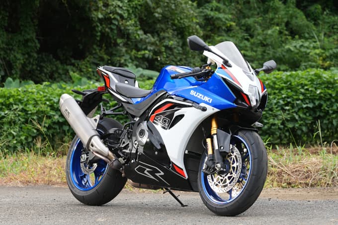 【スズキ GSX-R1000R 試乗記】これぞ究極！　日常に“興奮”を注ぐスズキ最高峰スーパーバイク！！ 01画像