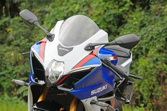 【スズキ GSX-R1000R 試乗記】これぞ究極！　日常に“興奮”を注ぐスズキ最高峰スーパーバイク！！ 16 画像
