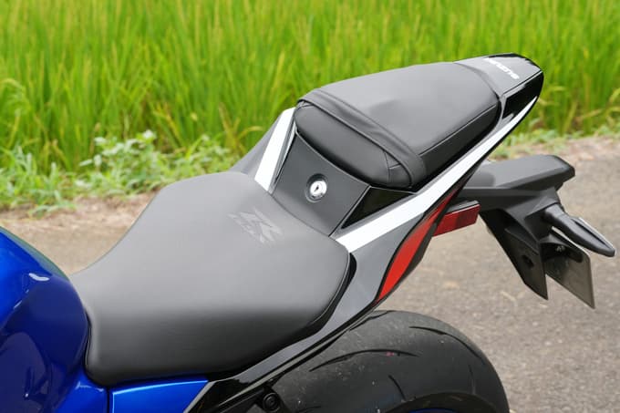 【スズキ GSX-R1000R 試乗記】これぞ究極！　日常に“興奮”を注ぐスズキ最高峰スーパーバイク！！ 17画像