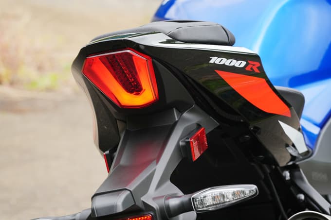 【スズキ GSX-R1000R 試乗記】これぞ究極！　日常に“興奮”を注ぐスズキ最高峰スーパーバイク！！ 21画像
