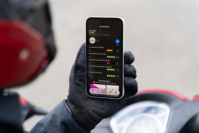 配達バイクの