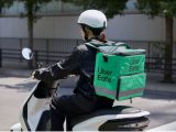 配達バイクの"通信簿" ホンダとウーバーが挑む安全運転改革