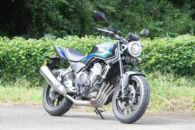 【ホンダ CB400 SUPER FOUR E-Clutch 試乗記】併せ持つ伝統と革新。これは新時代のスタンダードになるべく誕生した!! 02画像