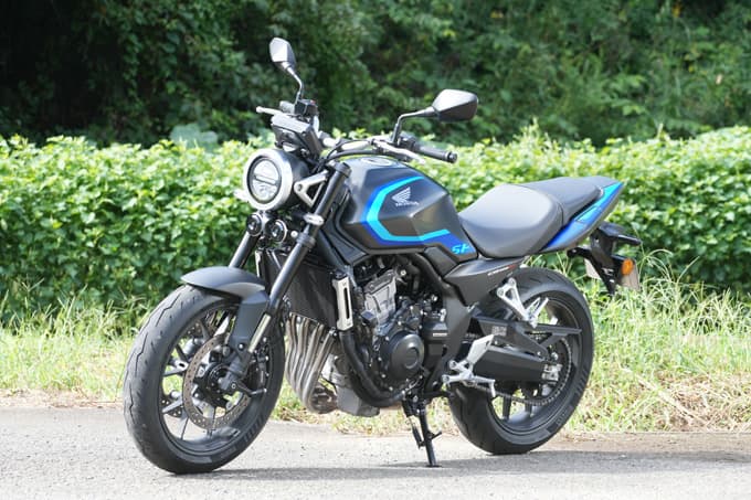 【ホンダ CB400 SUPER FOUR E-Clutch 試乗記】併せ持つ伝統と革新。これは新時代のスタンダードになるべく誕生した!! 03画像