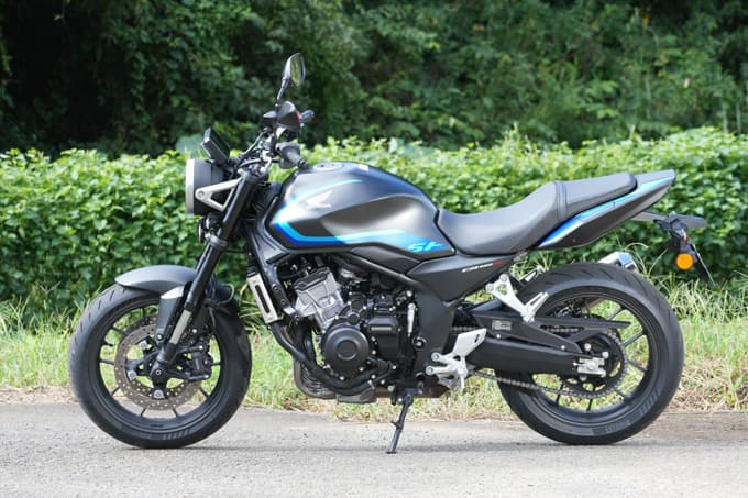 【ホンダ CB400 SUPER FOUR E-Clutch 試乗記】併せ持つ伝統と革新。これは新時代のスタンダードになるべく誕生した!! 06画像