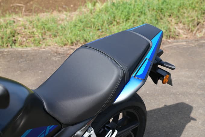 【ホンダ CB400 SUPER FOUR E-Clutch 試乗記】併せ持つ伝統と革新。これは新時代のスタンダードになるべく誕生した!! 17画像