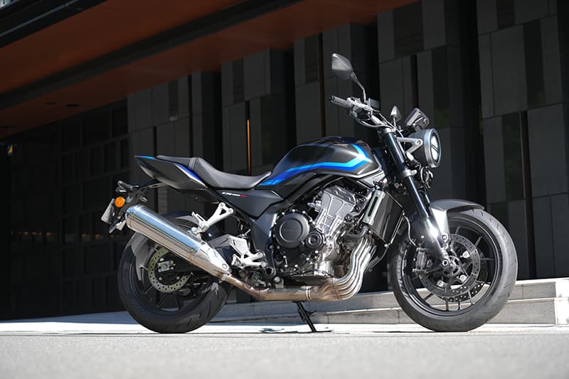 【ホンダ CB400 SUPER FOUR E-Clutch 試乗記】併せ持つ伝統と革新。これは新時代のスタンダードになるべく誕生した！！