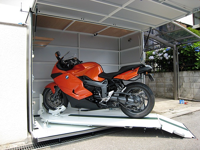 愛知県豊田市 motoCUBIC 3D Motorcycle Garage