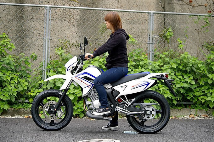 マラグーティ X3M125 Motardの画像