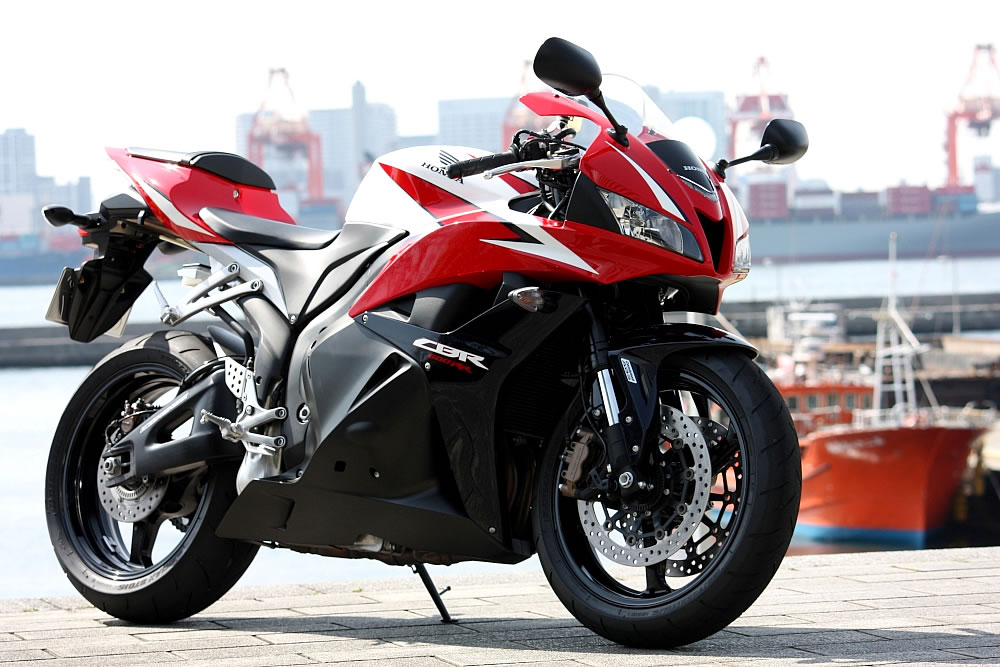 ホンダ CBR600RR ABS