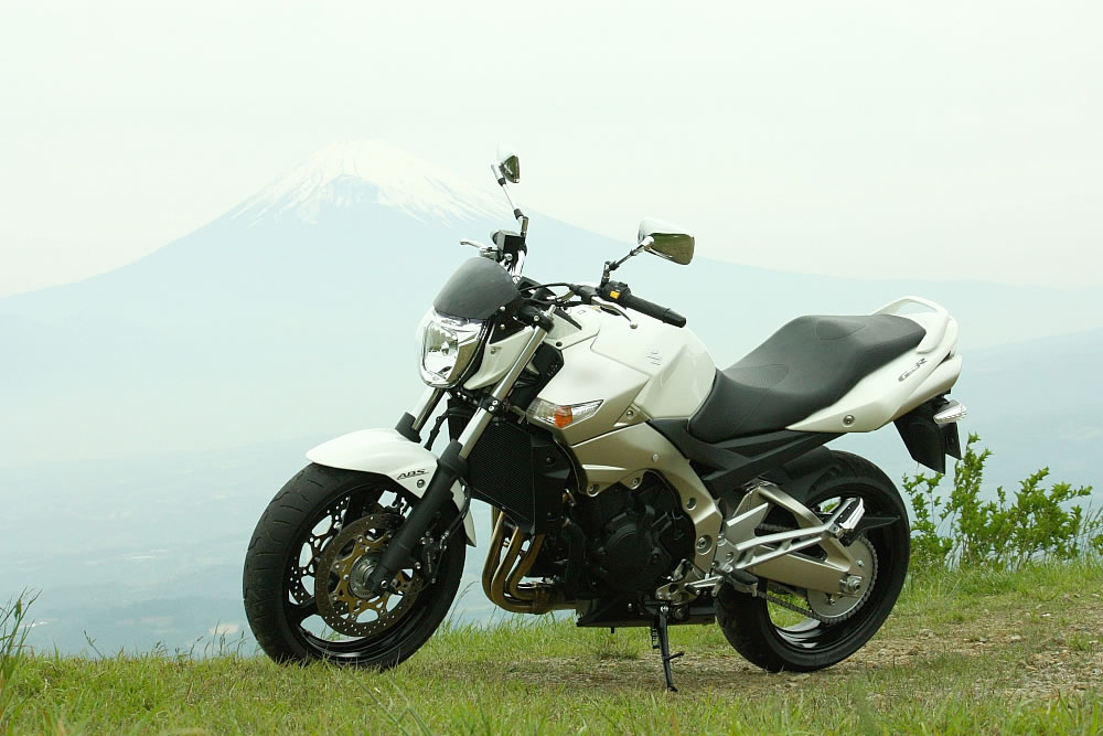 スズキ GSR400 / GSR400 ABS