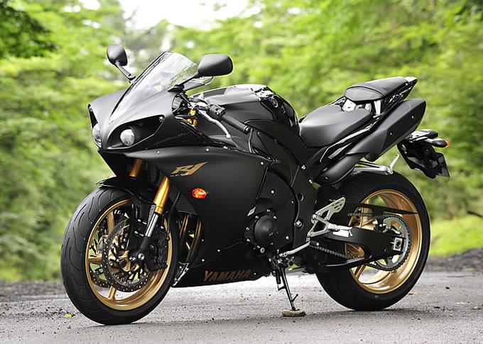 ヤマハ YZF-R1の画像