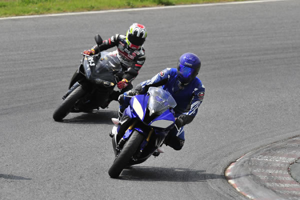ヤマハ YZF-R6の画像