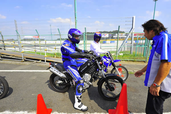 ヤマハ YZF-R6の画像