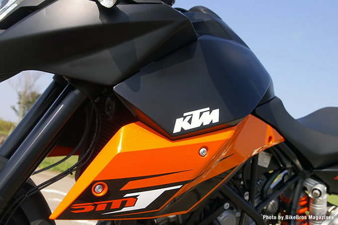 KTM 990 スーパーモト Tの画像