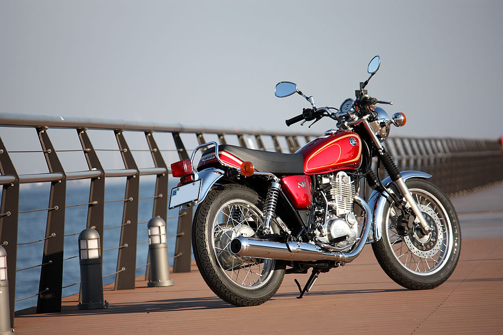 ヤマハ SR400（F.I. model） – 変わらぬ外観に進化した装備 試乗 ...