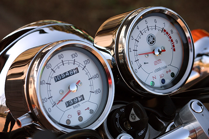 ヤマハ SR400（F.I. model）の画像
