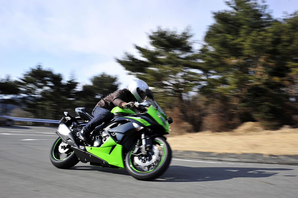 カワサキ Ninja ZX-6R