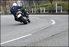 BMW Motorrad HP2 Megamoto 写真