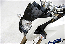 BMW Motorrad HP2 Megamoto 写真