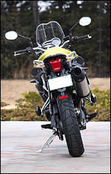 トライアンフ タイガー800 写真