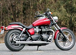 トライアンフ スピードマスター 写真