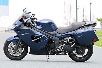 トライアンフ スプリントGT 写真