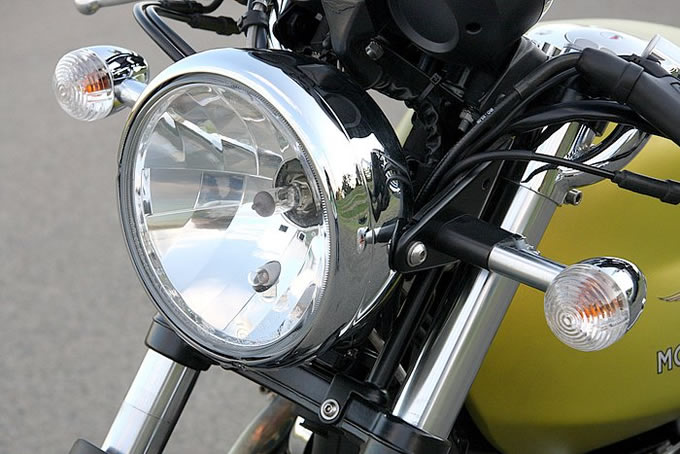 モトグッツィ V7 Cafe Classicの画像