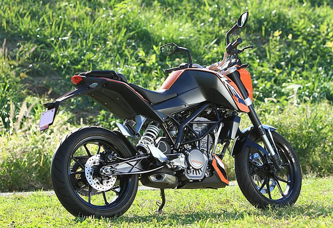 KTM 125 DUKEの画像