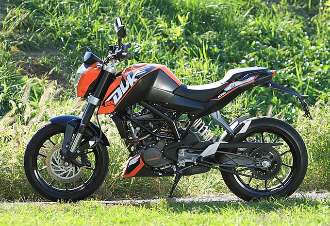 KTM 125 DUKEの画像