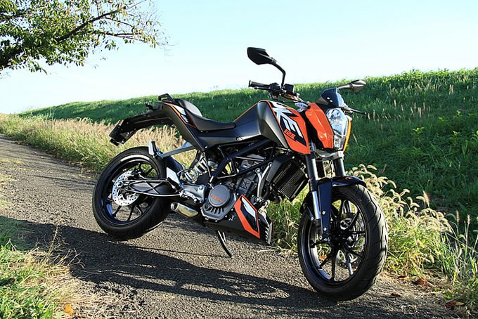 KTM 125 DUKEの画像