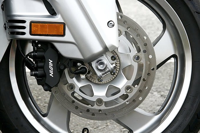 ホンダ ゴールドウイングの画像