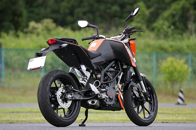 KTM 200 DUKEの画像