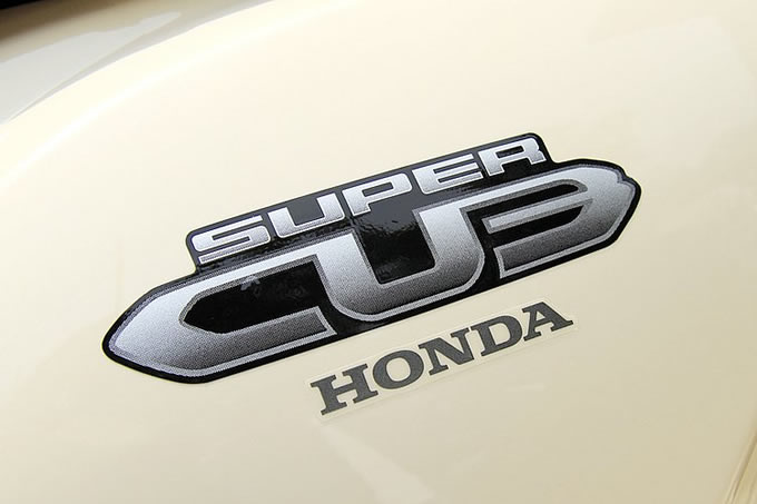 ホンダ スーパーカブ50（2012）の画像