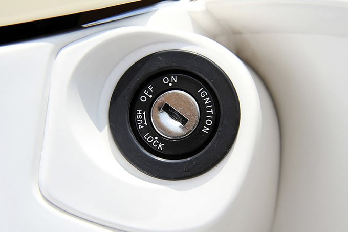 ホンダ スーパーカブ50（2012）の画像