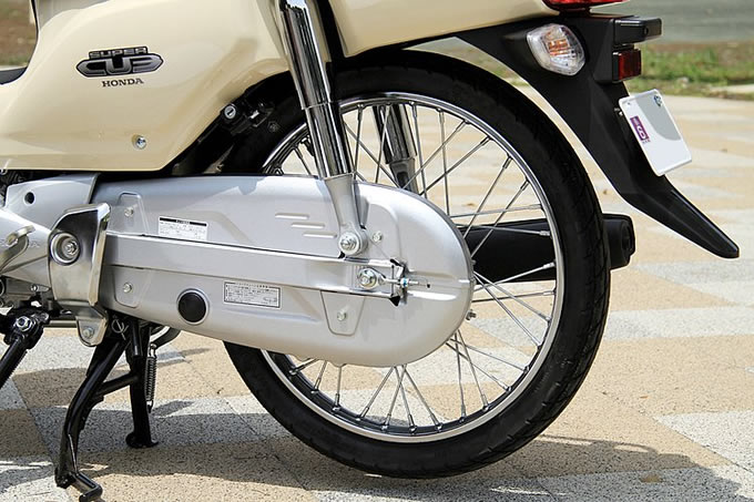 ホンダ スーパーカブ50（2012）の画像