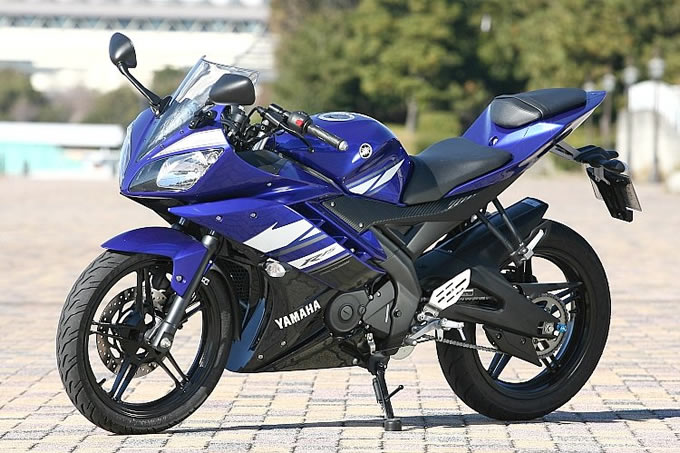 ヤマハ YZF-R15の画像