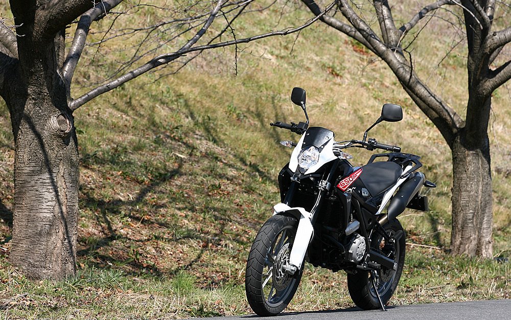 ハスクバーナ TR650ストラーダ