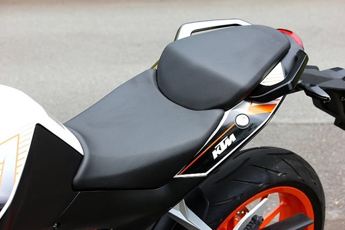 KTM 390 デュークの画像